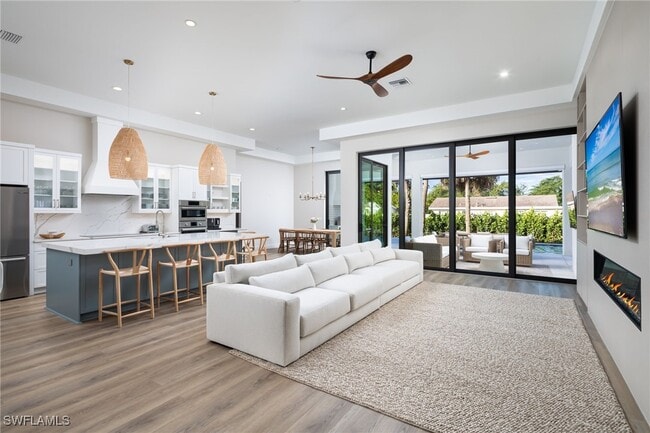 Building Photo - 1257 11th Ct N