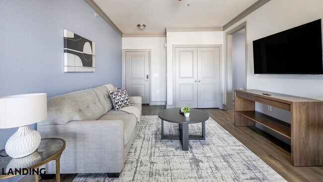 Foto del edificio - 4689 Mustang Pkwy