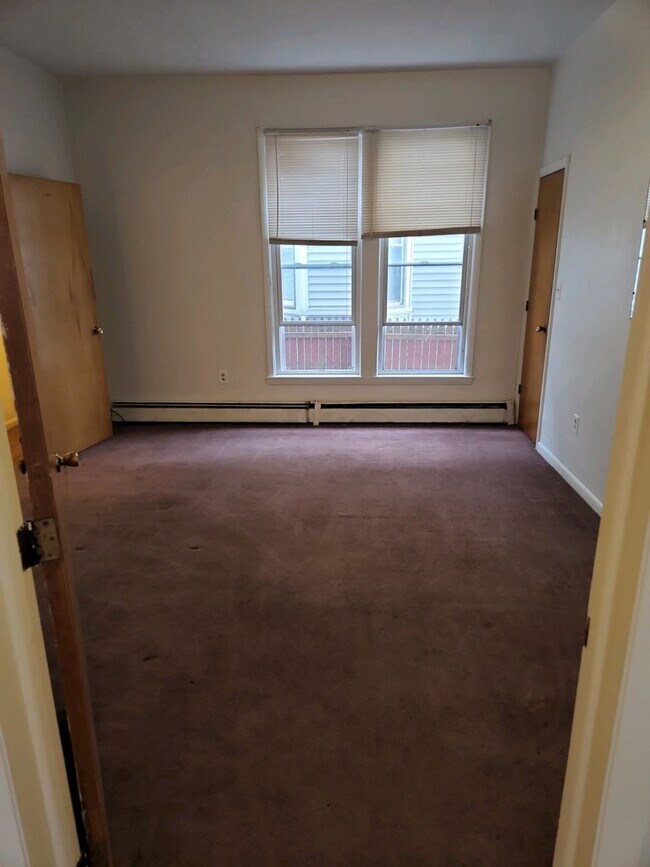Building Photo - 119 Hanover St