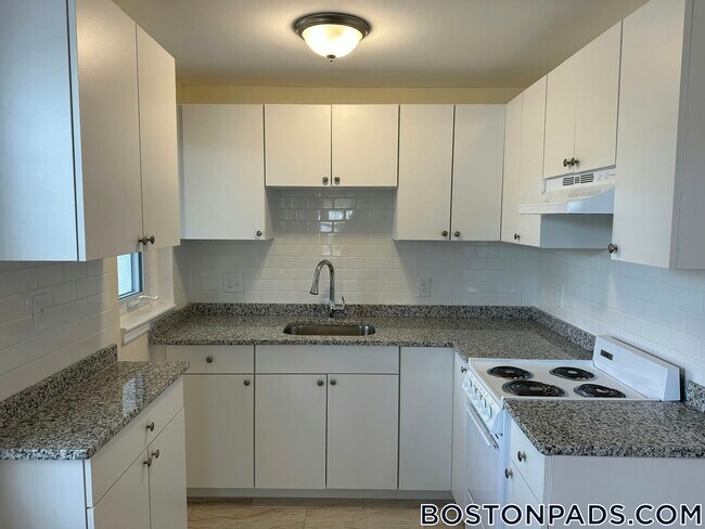 Foto del edificio - 2018 Commonwealth Ave