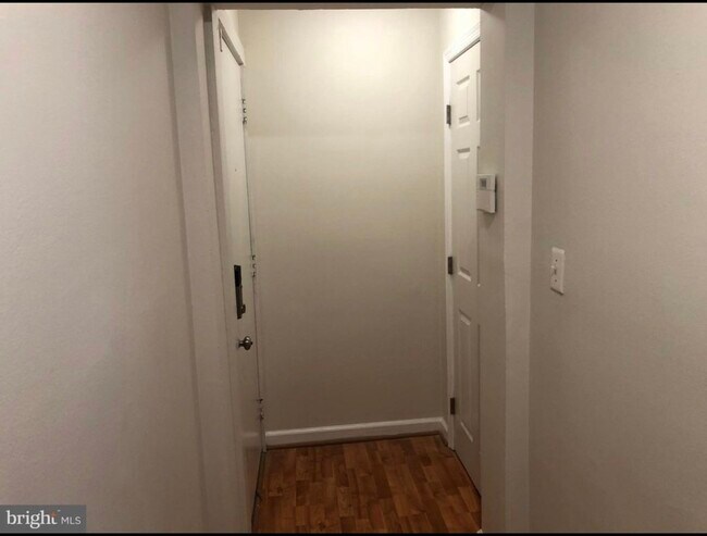 Hallway - 6009 Majors Ln