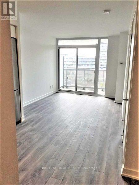 Building Photo - 120 Varna Dr