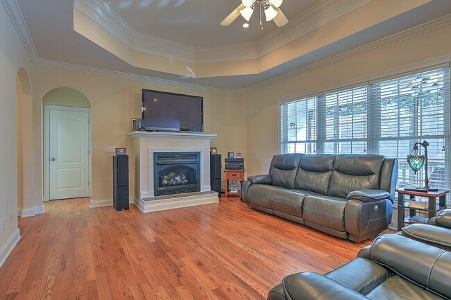 Building Photo - 153 Sugar Plum Ln