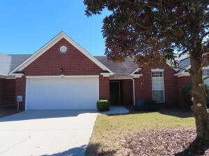 Foto principal - 266 Village Pkwy
