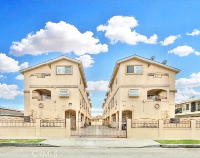 1520 W 227th St Unit 8, Torrance, CA 90501 Condo for Rent in Torrance
