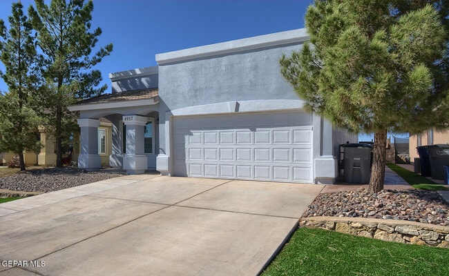 Foto del edificio - 4917 Marcella Santillana