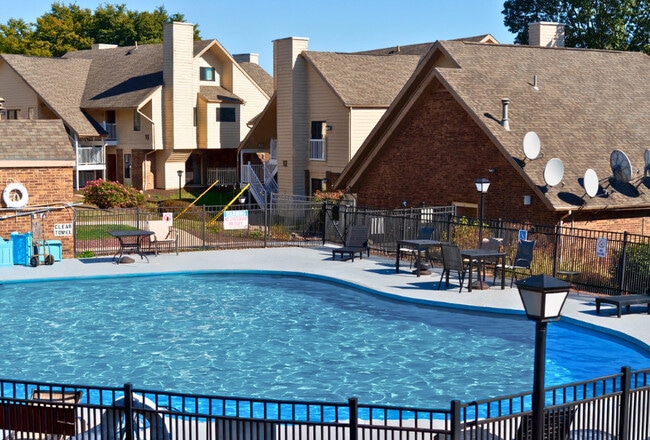 Building Photo - The Shelton Grove
