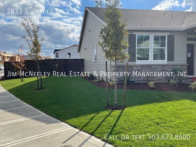 Foto del edificio - 2833 S Jasper Dr