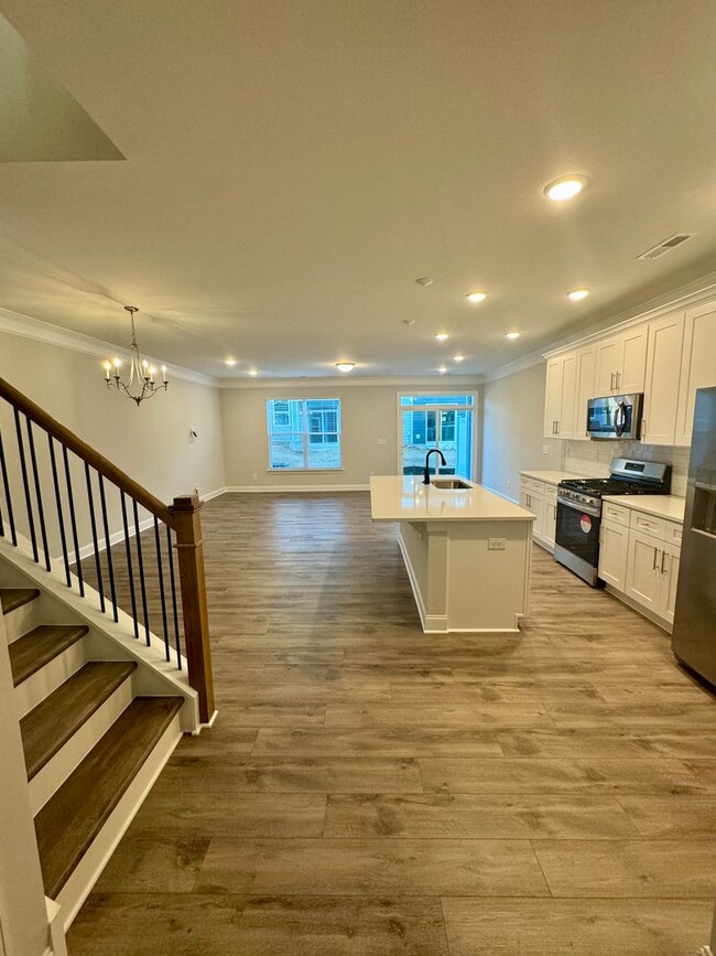 Building Photo - New Construction, 3BR/2.5 Bath Townhouse i...