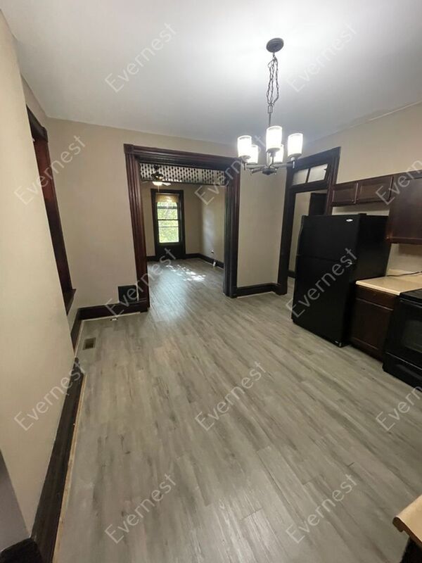 Foto del edificio - 4541 Oakland Ave