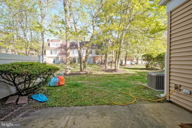 Building Photo - 1035 Pendleton Ct