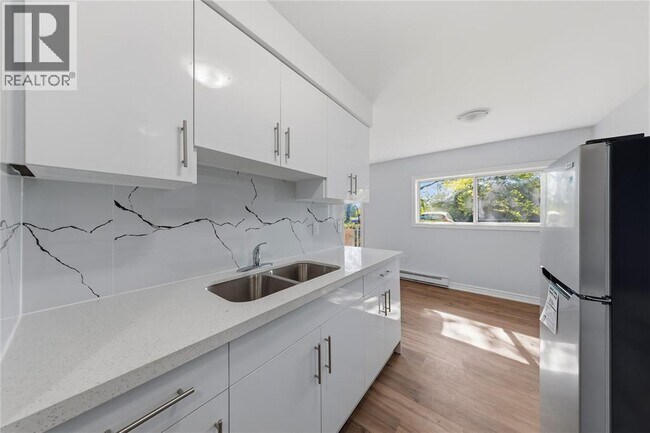 Photo du bâtiment - 950 Eastlawn Ave