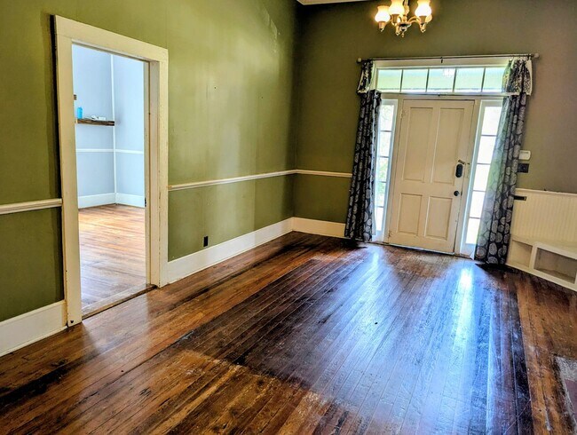 Foto del edificio - Live in Sterling Grove Historic District!