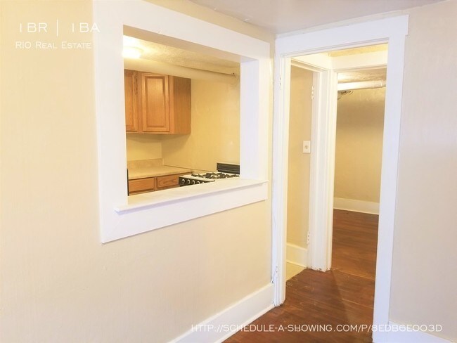 Building Photo - 995 Corona St