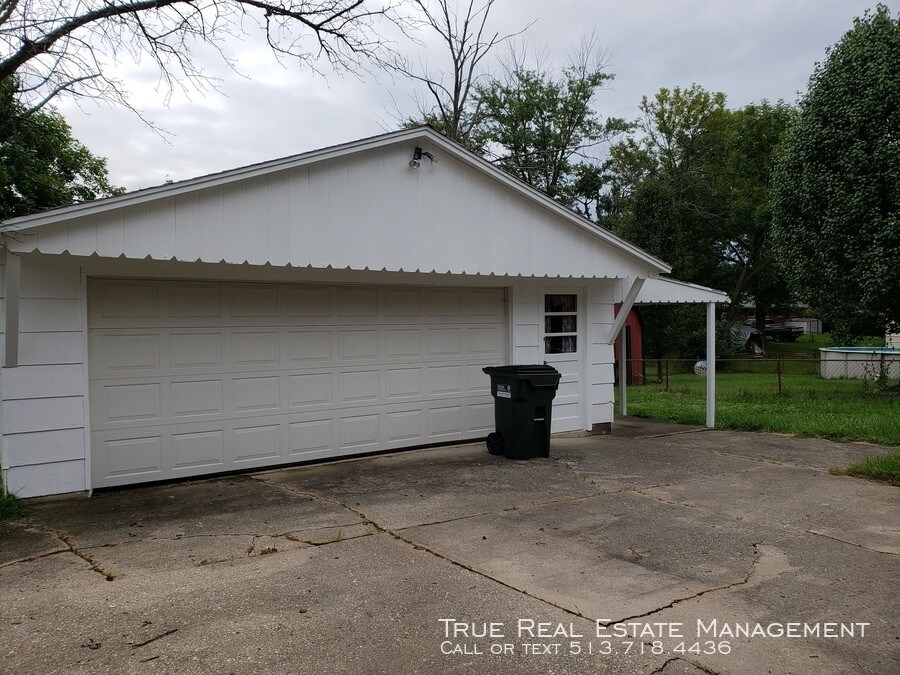 Foto del edificio - 9247 Coogan Dr