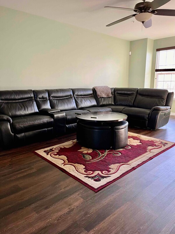 Foto del edificio - 23141 Foxglove Way