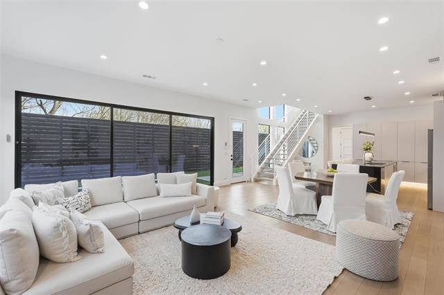 Foto del edificio - 3633 Thedford Ave