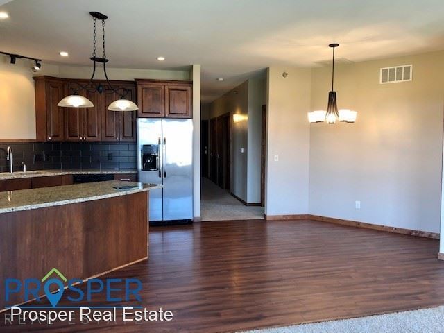 Foto principal - 401 Pinnacle Way