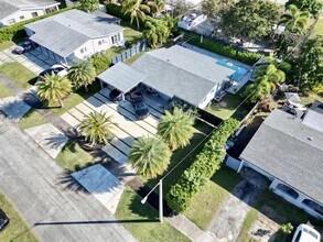 Building Photo - 16231 SW 99th Ct