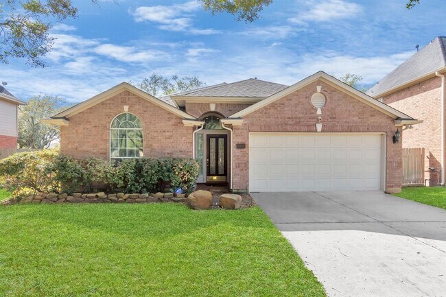 Building Photo - 1303 Raintree Cir