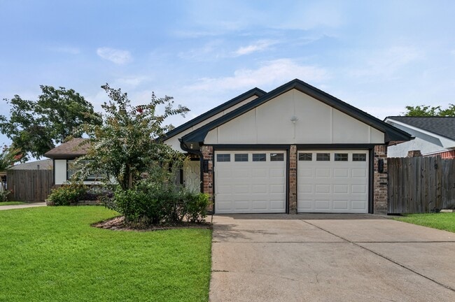 Building Photo - 10303 Kirkglen Dr