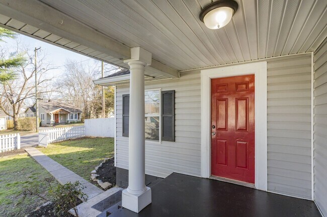 Foto del edificio - Charming 3BR / 2BA East Nashville Home – M...