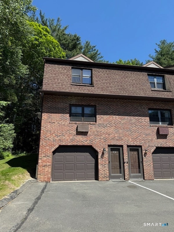 Building Photo - 143 Pine Hill Rd
