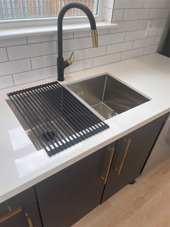 Building Photo - 9434 Rhode Island St