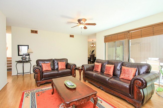 Building Photo - 260 Litchfield Ln