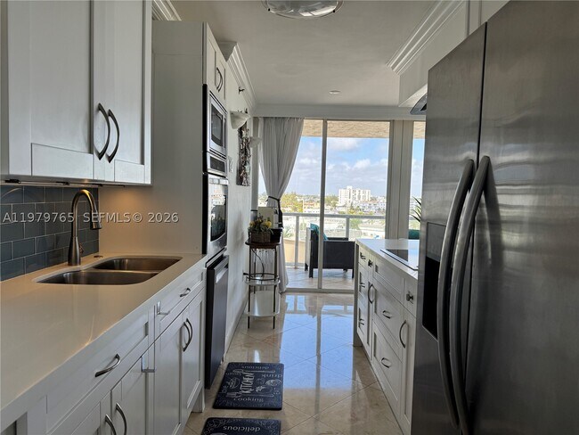 Building Photo - 7330 Ocean 8-D