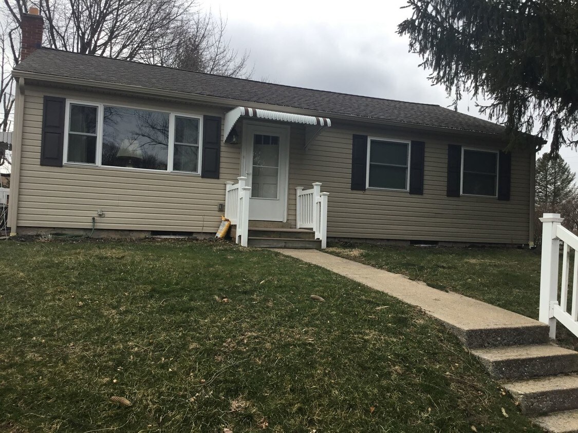 204 Eastwood Dr, Harrisburg, PA 17109 House Rental in Harrisburg, PA