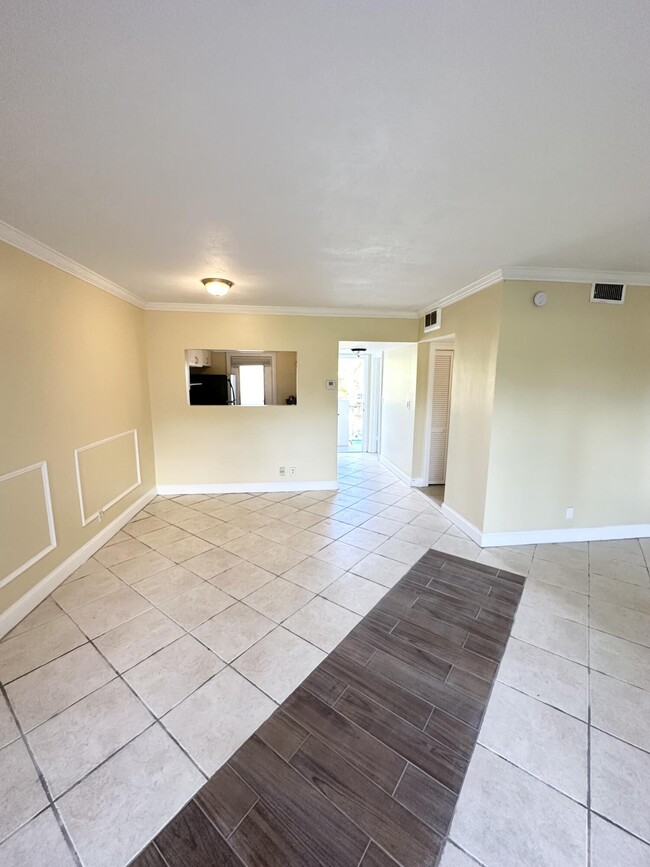 Foto del edificio - 5601 NW 2nd Ave