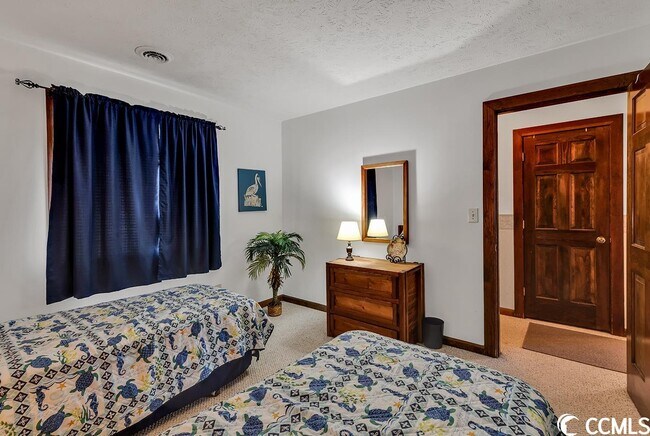 Building Photo - 206 Maison Dr