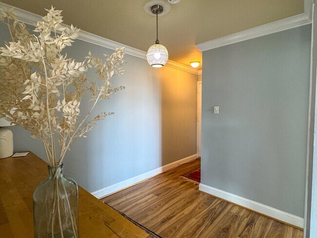 Foto del edificio - 2501 Calvert St NW