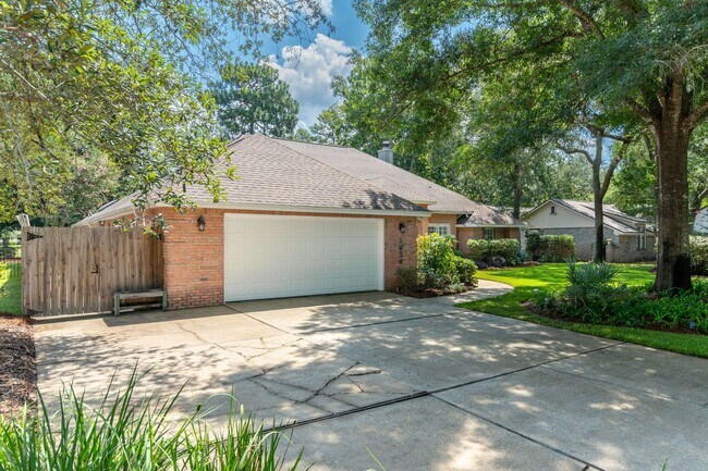 Foto del edificio - FIVE Bedroom Home in Bluewater Bay
