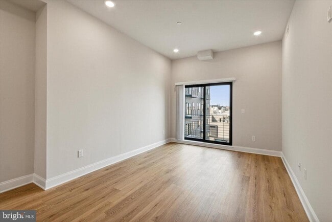Foto del edificio - 2157 E Lehigh Ave