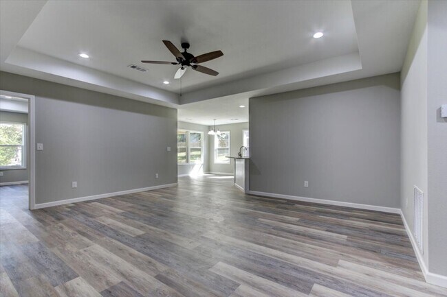 Foto del edificio - 205 Elysian Hills Dr