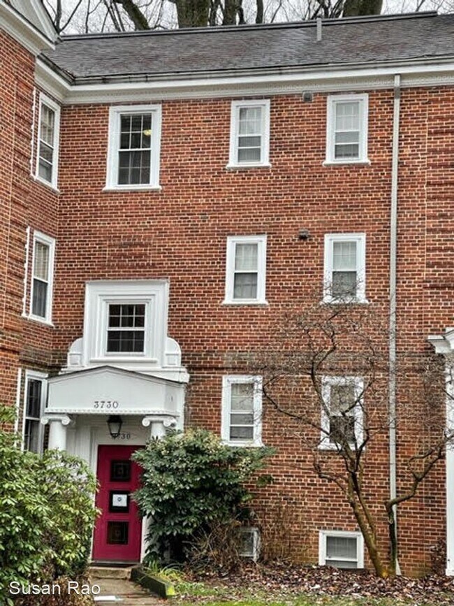 Foto del edificio - 3 br, 1 bath House - 3730 39th Street NW U...