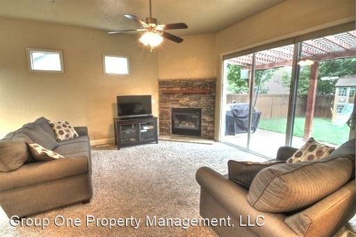 Building Photo - 4 br, 2.5 bath House - 3757 N. Quenzer Way
