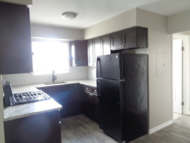 Foto del edificio - 8139 83rd Pl