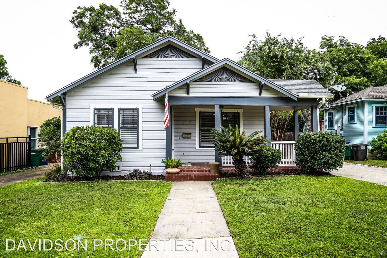 Primary Photo - 3 br, 2 bath House - 317 Elmhurst Ave