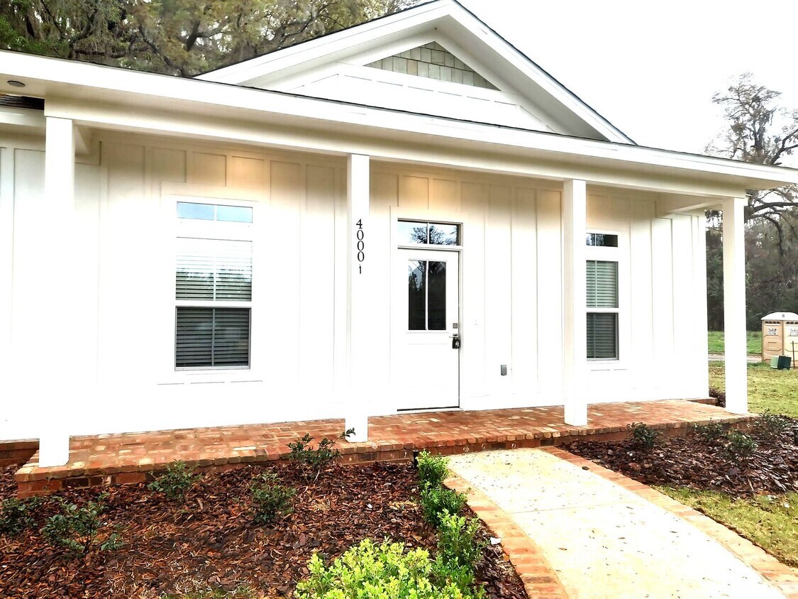 Primary Photo - Great Property In Southwood!