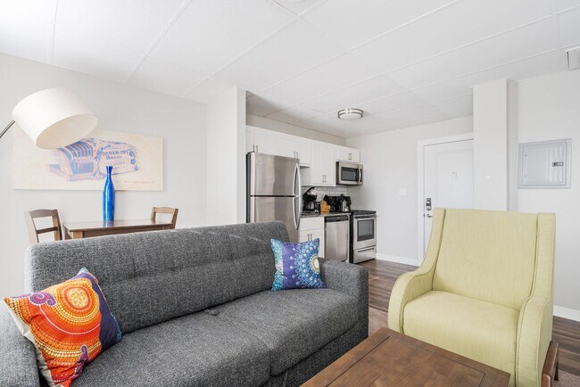 Foto del edificio - 615 N East St