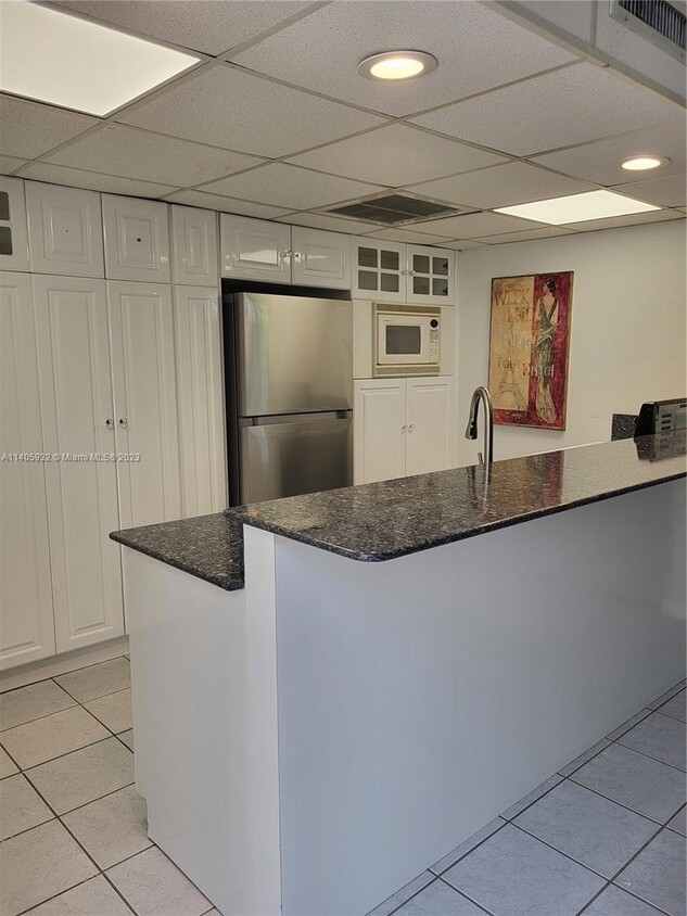 Primary Photo - 6508 Miami Lakes Dr