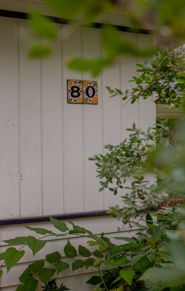 Foto del edificio - Charming 3 bedroom/2 bathroom Single Family Home!