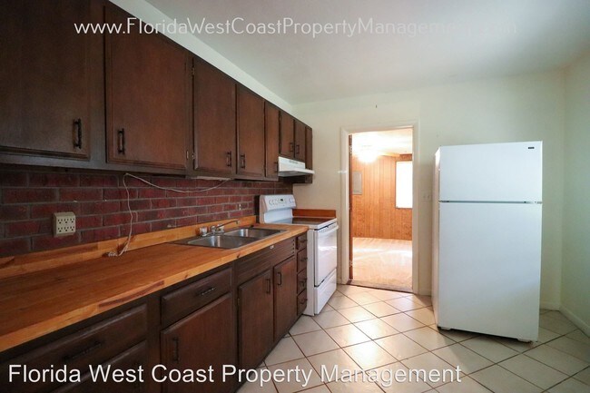 Building Photo - 2 br, 1 bath House - 6321 McKown Rd