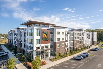 Building Photo - Noble on Newberry