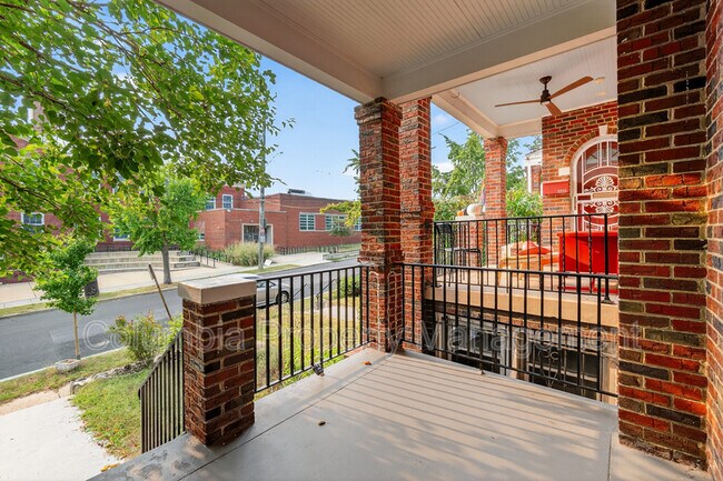 Foto del edificio - 5221 2nd St NW