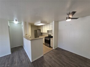Building Photo - 4865 S Torrey Pines Dr