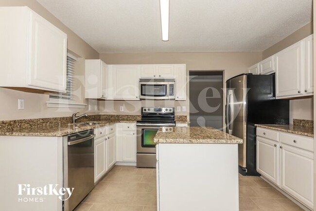 Foto del edificio - 12606 Ivey Creek Dr